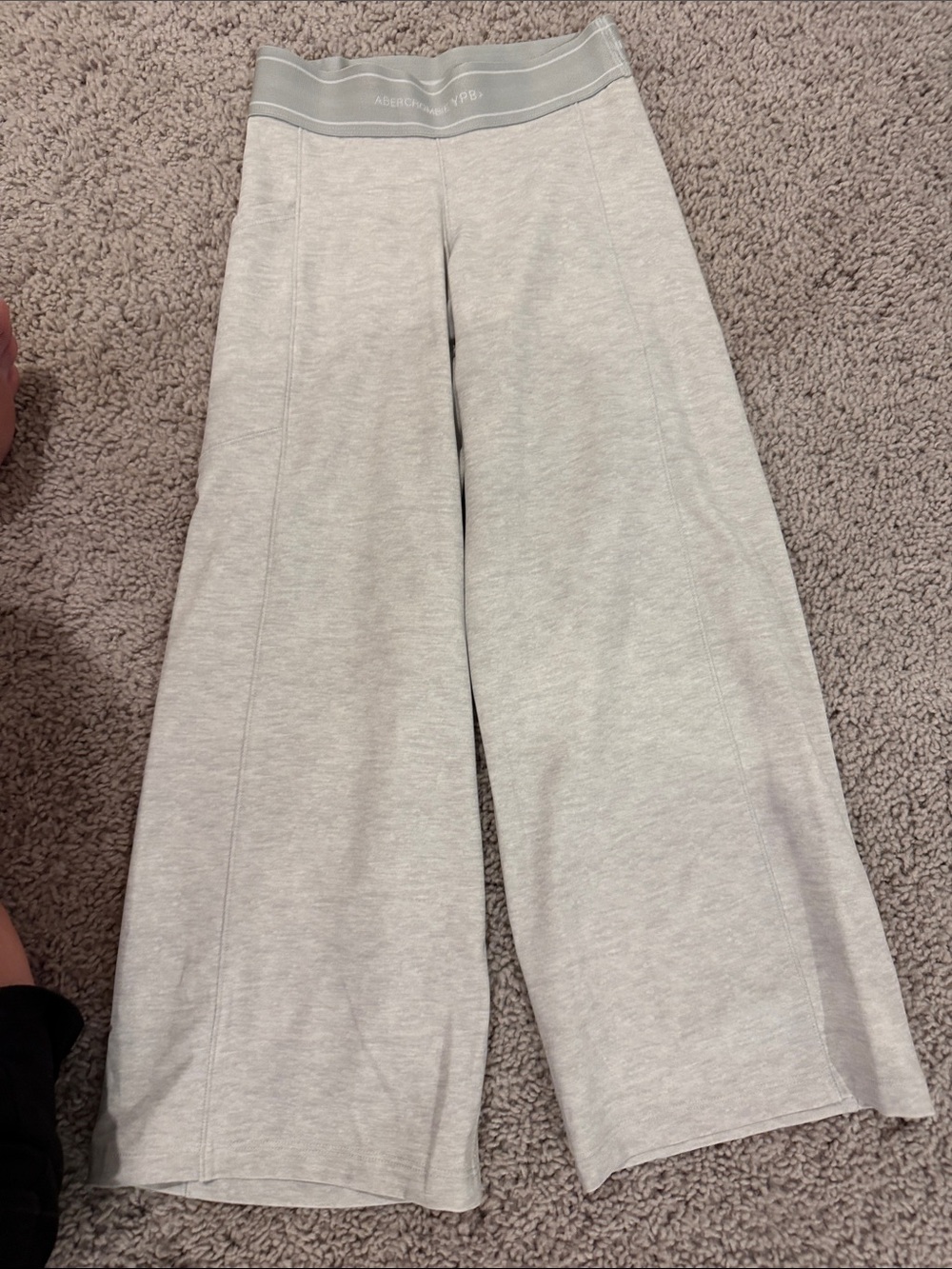 abercrombie kids light gray wide leg sweatpants